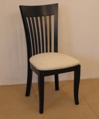 Салонен стол с тапицирана седалка